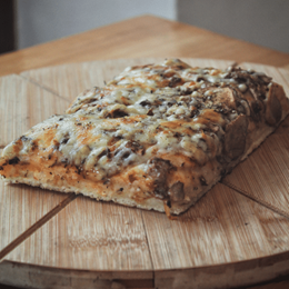 Pizza Sądecka kawałek 